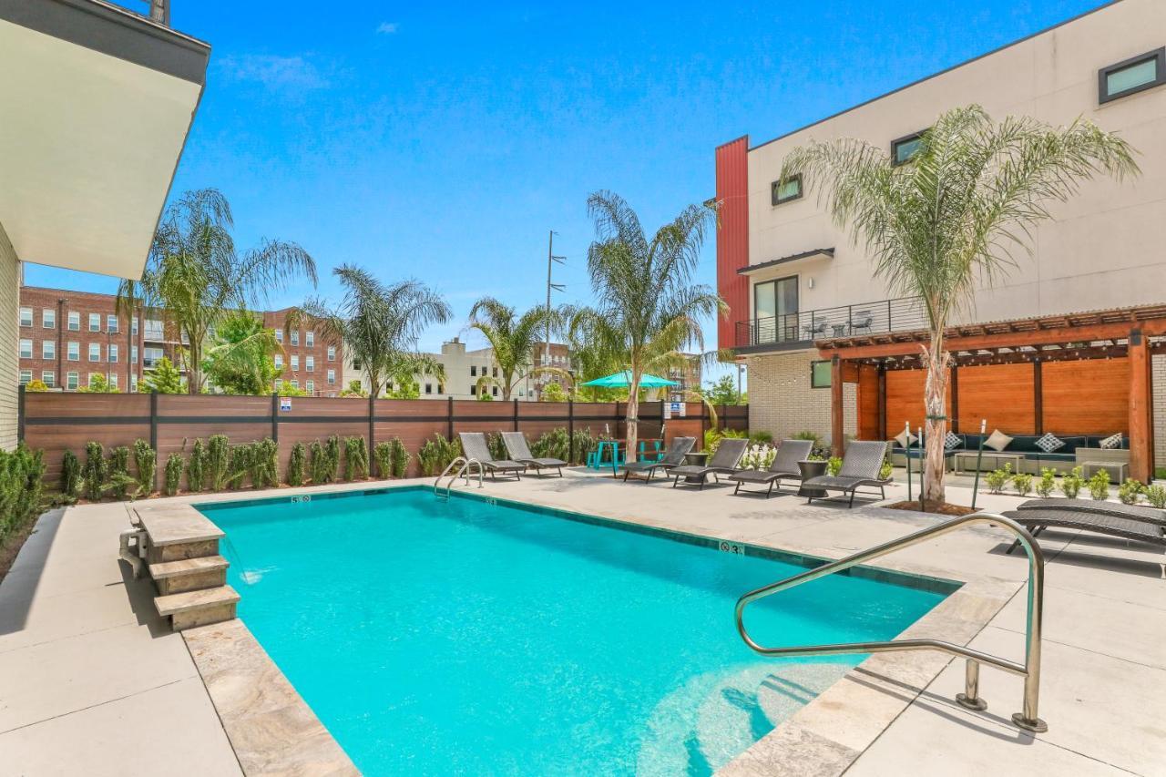 Spacious 4br Townhouse With Amenities New Orleans