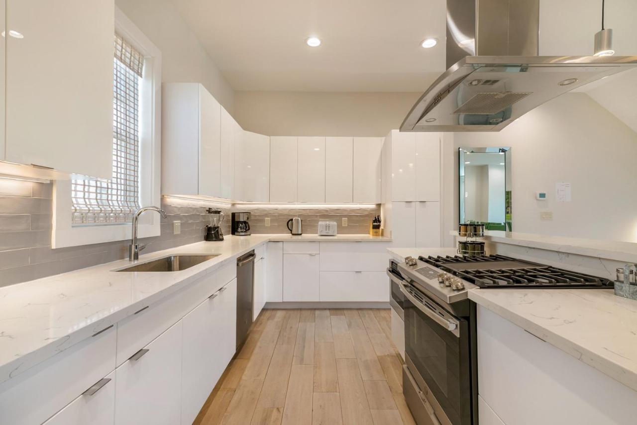 Holiday home Spacious 4br Townhouse With Amenities New Orleans